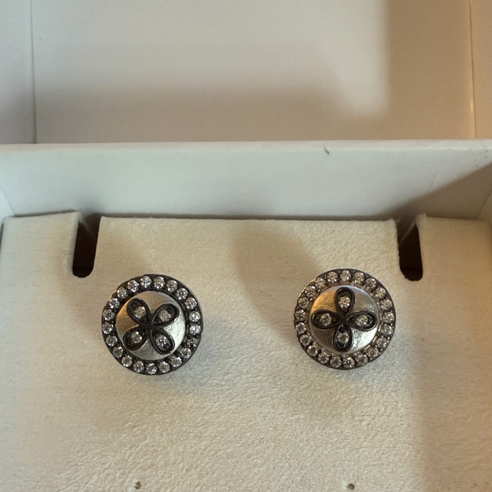 Freida Rothman Silver and Black clover stud Earrings - Picture 2 of 5